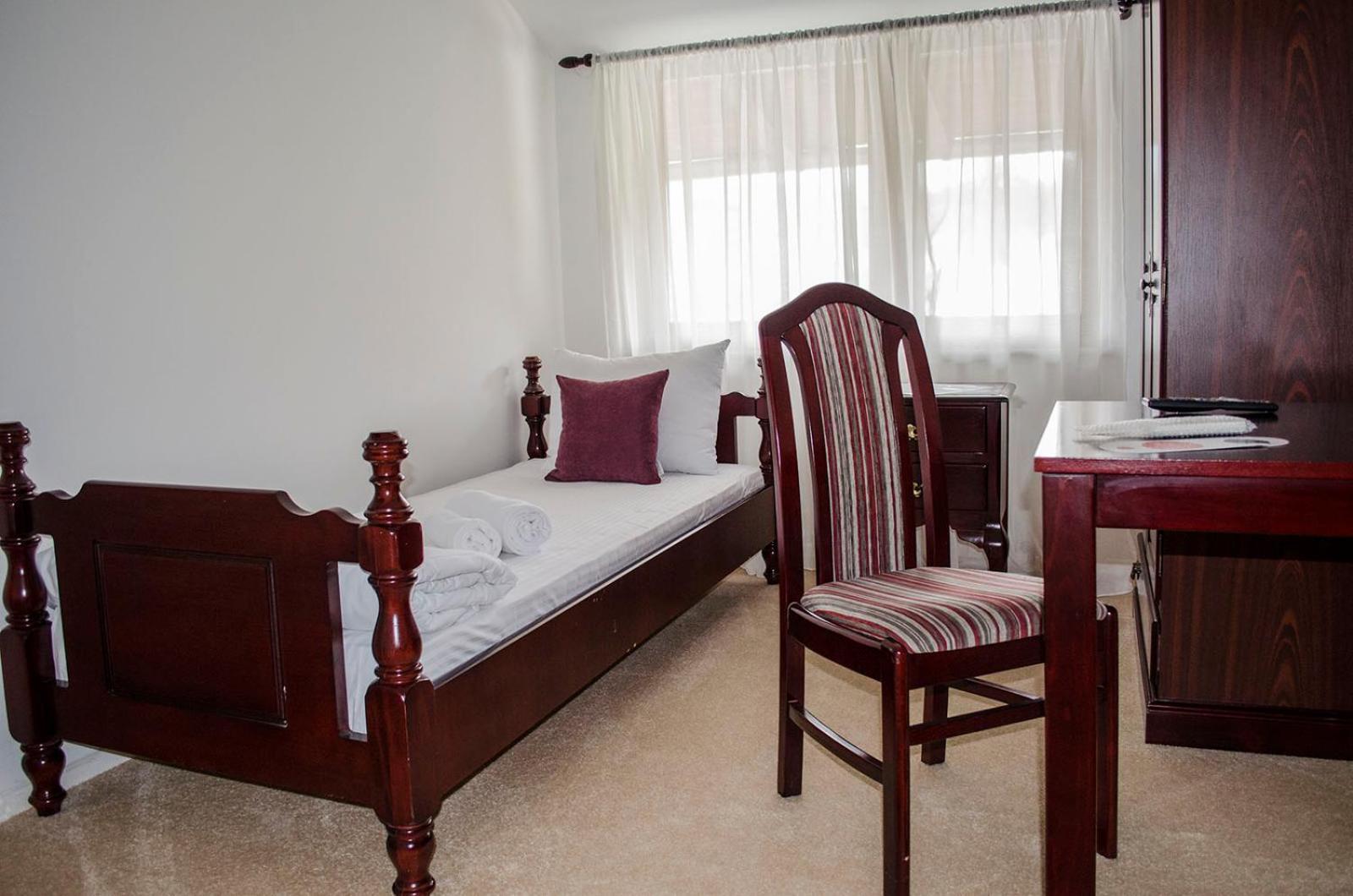Demi Old Town - Garage Parking Hotel SJJ Room photo